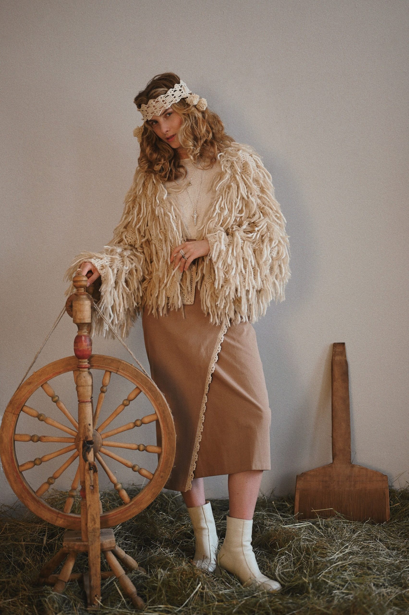 Beige Knitted Alpaca Cardigan: Women's Merino Wool Cropped Jacket